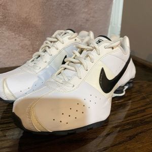 Nike shox white and black
